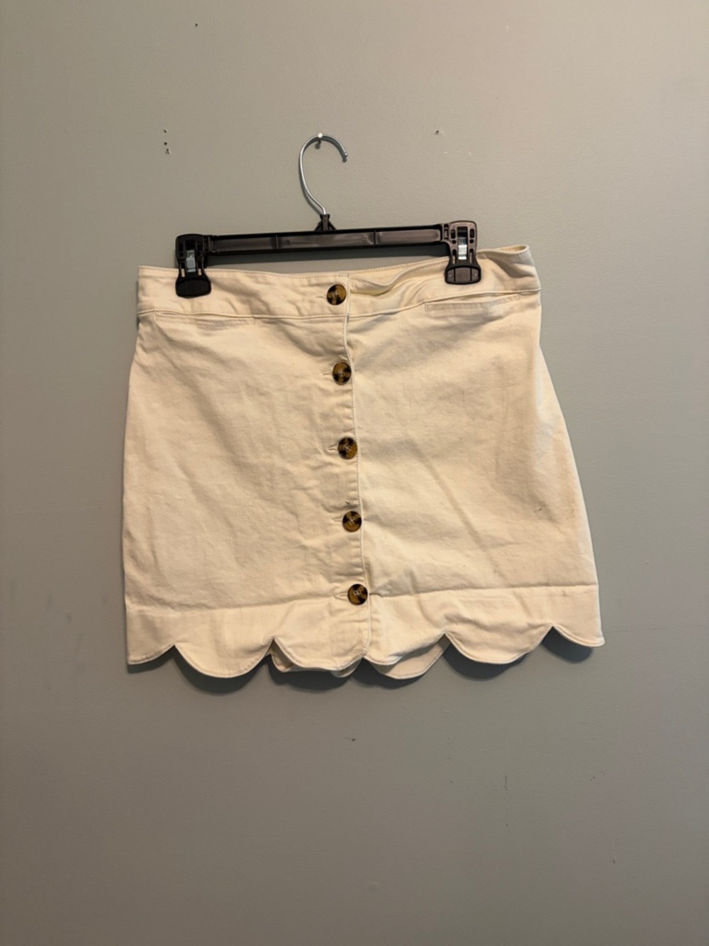 miami Cream Scalloped Button-Front Mini Skirt